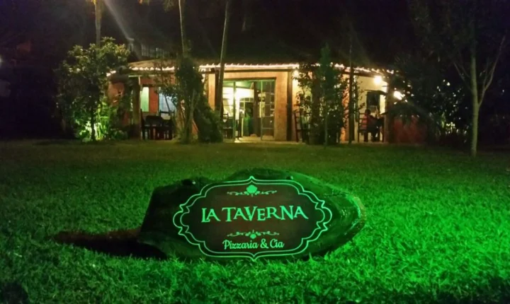 PIZZARIA LA TAVERNA FAMA MG